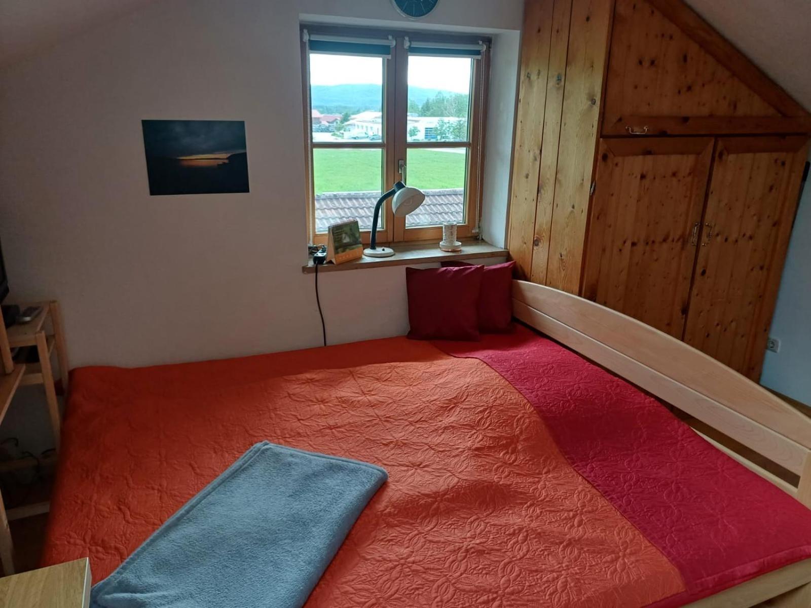 Apartment Moosblick Zwischen Bergen Und See Benediktbeuern Luaran gambar
